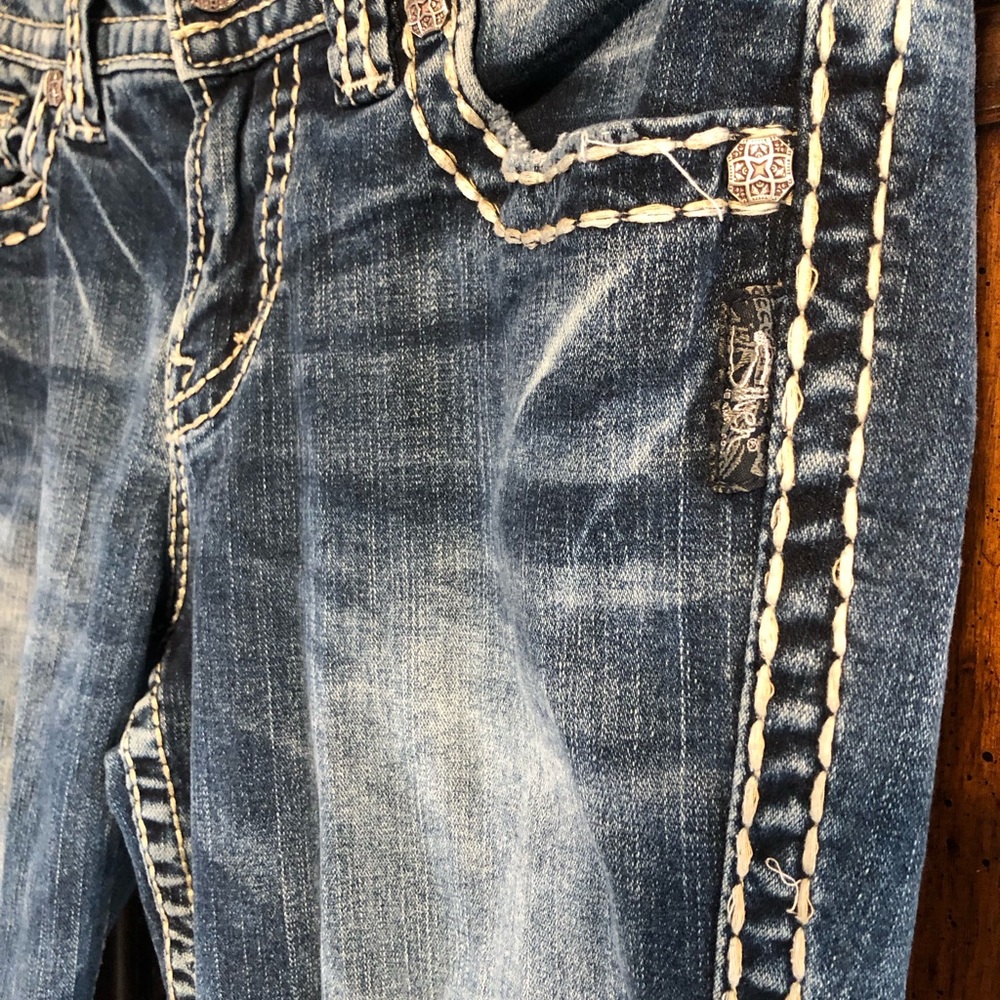 Silver Jeans - Picture 4 of 5
